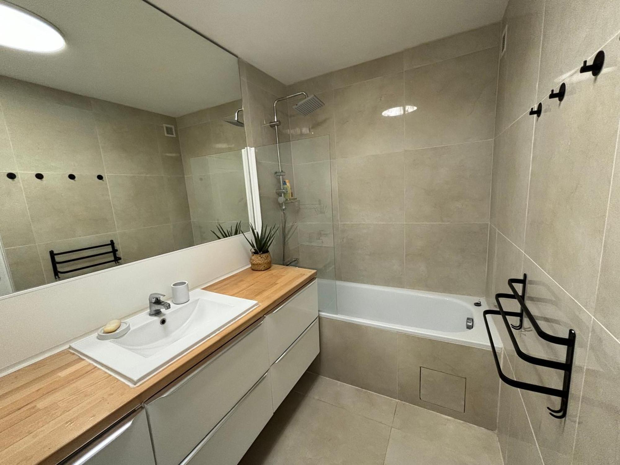 Appartement 2 Bedroom 6 Beds In Heart Of Port Garibaldi Nice